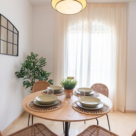 Apartment & Pool In Malaga City Center מראה חיצוני תמונה