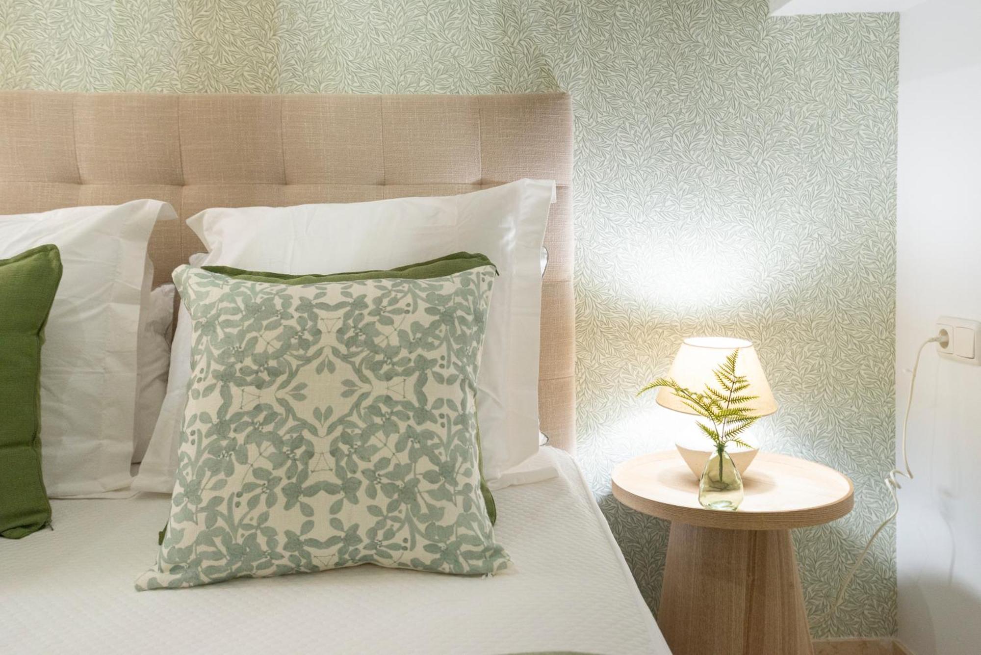 Apartment & Pool In Malaga City Center מראה חיצוני תמונה